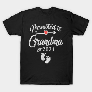 promoted to grandma est 2021 T-Shirt