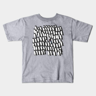 Funny Halloween Horror with Vampire Penguin in Antarctica Kids T-Shirt