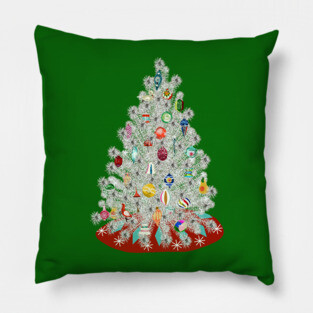 Classic Christmas: Aluminum Tree Pillow