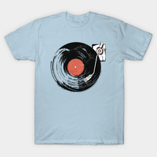 Vintage Record Player Illustration // Vinyl Lover Gift T-Shirt