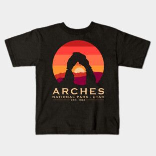 Arches National Park Utah - Est 1929 Kids T-Shirt