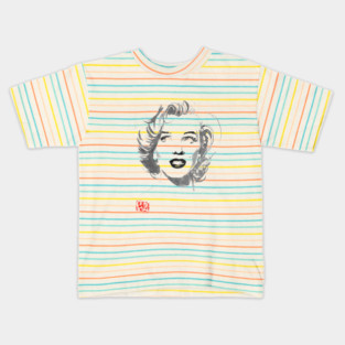 marilyn monroe looks left Kids T-Shirt