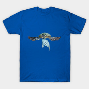 Sea turtle with plastic bag T-Shirt