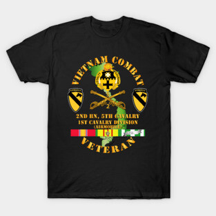 Vietnam Combat Cavalry Veteran w 2nd Bn 5th Cav DUI - 1st Cav Div T-Shirt