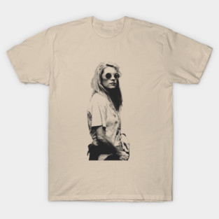 Kim Gordon || Vintage Halftone Style || Fan Art Design| T-Shirt