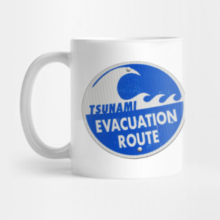 road sign tsunami (round, bolts) Mug