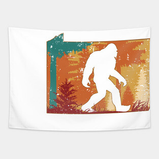 Bigfoot Retro Vintage Sasquatch Pennsylvania Tapestry