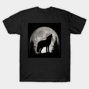 Howling Wolf wild animal in the forest T-Shirt