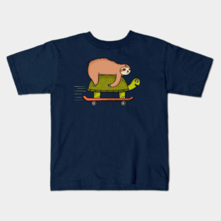 Sloth and turtle skateboard Kids T-Shirt