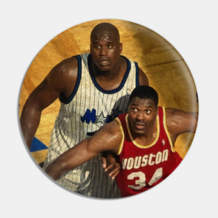 Hakeem Olajuwon vs Shaquille O'Neal in The 1995 NBA Finals Pin
