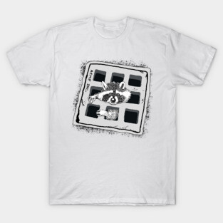 Raccoon Stuck in Grate Illustration T-Shirt