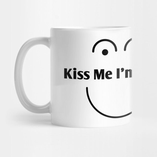 Kiss Me I'm Cute by BlackMeme94