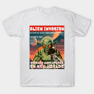 Alien Invasion Vintage sci fi comic book cover T-Shirt
