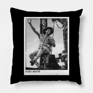 Vintage Classic Niko Moon Pillow