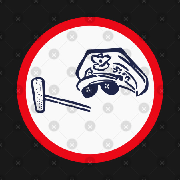 General Douglas MacArthur Vintage Campaign Button by Yesteeyear