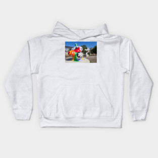Nanas, street art on the banks of the Leine, behind the Beguine Tower, Hanover, Lower Saxony, Germany, Europe Kids Hoodie