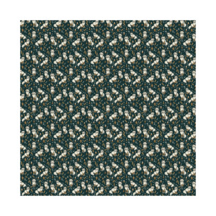 Icelandic arctic Fox in Festive Mood T-Shirt