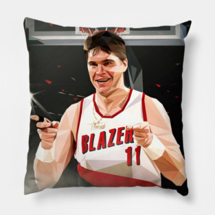 KING SABAS / LOW POLY ILLUSTRATION Pillow