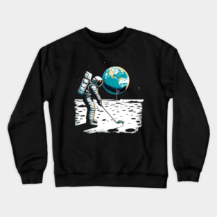Golf Novelty Funny Astronaut Golfing Funny Golf Crewneck Sweatshirt
