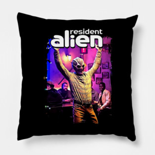 resident alien vintage Pillow