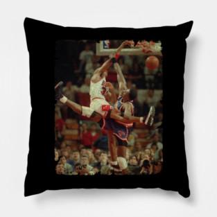 Scottie Pippen vs Patrick Ewing Pillow