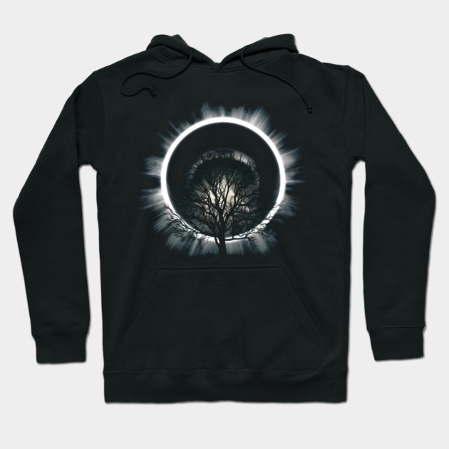 Eclipse Tree Silhouette – Cosmic Nature Artwork Graphic Hoodie by MakerMind8.2