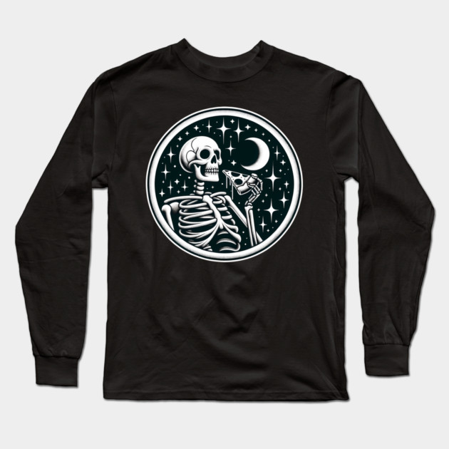 Skeleton enjoying a Slice of Pizza Long Sleeve T-Shirt by logiamerch