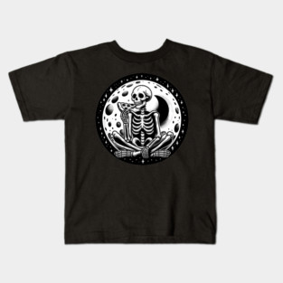 Skeleton enjoying a Slice of Pizza Kids T-Shirt
