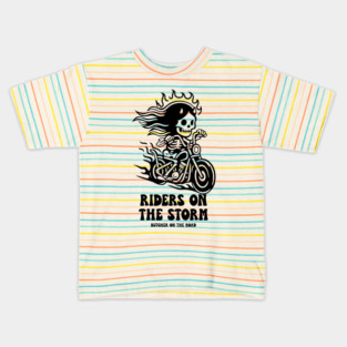 RIDERS ON THE STORM Kids T-Shirt
