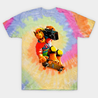 Alf- Skateboarding Retro 80's Style T-Shirt
