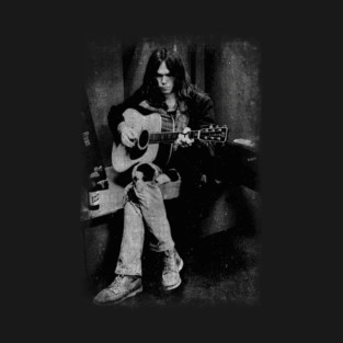 Neil Young // 80s 90s Vintage Distressed T-Shirt