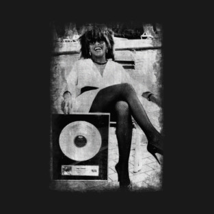 Tina Turner // 80s 90s Vintage Distressed T-Shirt