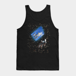 Astronaut Discovers Alien Portal Tank Top