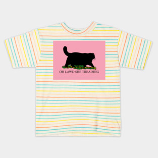 Oh Lawd She Treading Pink Version Kids T-Shirt