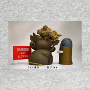 Bomb Buds - Weed Design T-Shirt