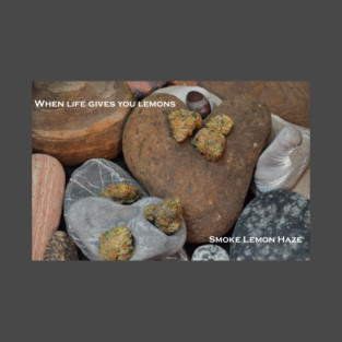 Smoke Lemon Haze - Weed Design T-Shirt