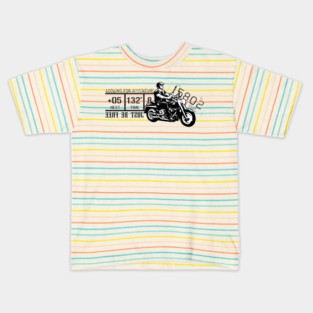 looking for adventure Kids T-Shirt
