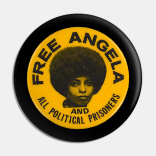 Free Angela and all political prisoners - Retro Button Pin
