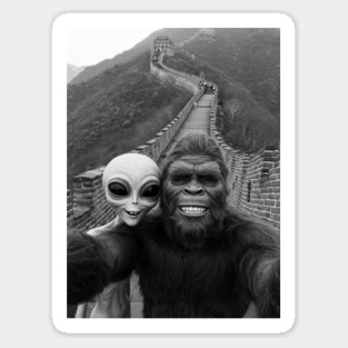 Selfie of Bigfoot and Alien in Great Wall of China Magnet