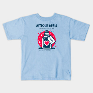 AMOUR BREW Kids T-Shirt
