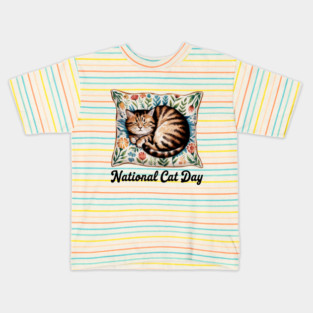 Purrrfect friends cats are family Kids T-Shirt