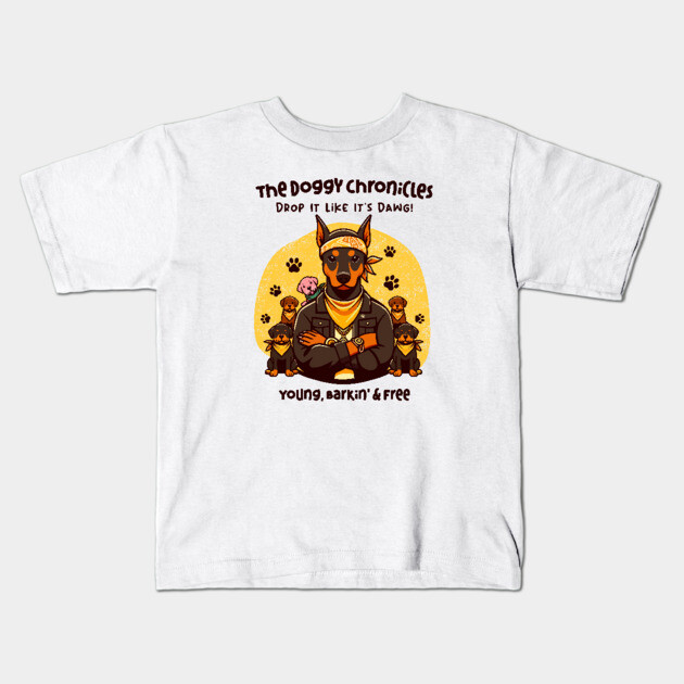 THE DOGGY CHRONICLES Kids T-Shirt by Fabrik