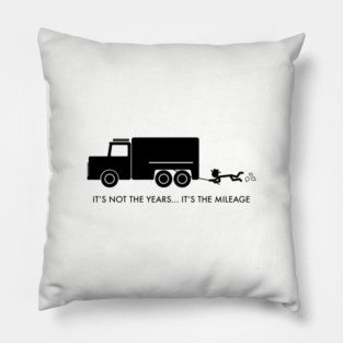Minimalist Indiana Jones (Raiders of the Lost Ark) Pillow