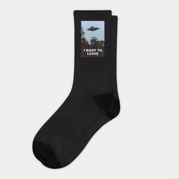 I WANT TO LEAVE 🛸 Socks by Therapy's Store