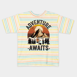Adventure Awaits – Explore the Wild T-Shirt Kids T-Shirt