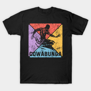 Cowabunga Surfing Vintage Pop Art – 80s Beach Vibes T-Shirt