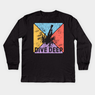 Dive Deep Retro Scuba Pop Art – Grunge Ocean Aesthetic Kids Long Sleeve T-Shirt