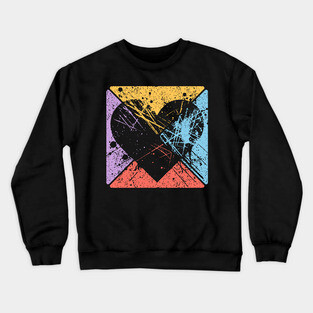 Distressed Heart Retro Pop Art – Vintage Love & Heartbreak Crewneck Sweatshirt