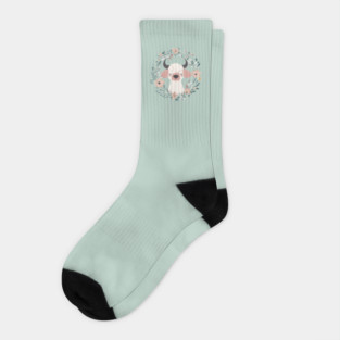 Boho Kawaii Cow – Cute Farm Animal in Floral Wreath Socks