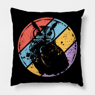 Vintage Grunge Owl Pop Art – Retro Nocturnal Bird Distressed Design Pillow